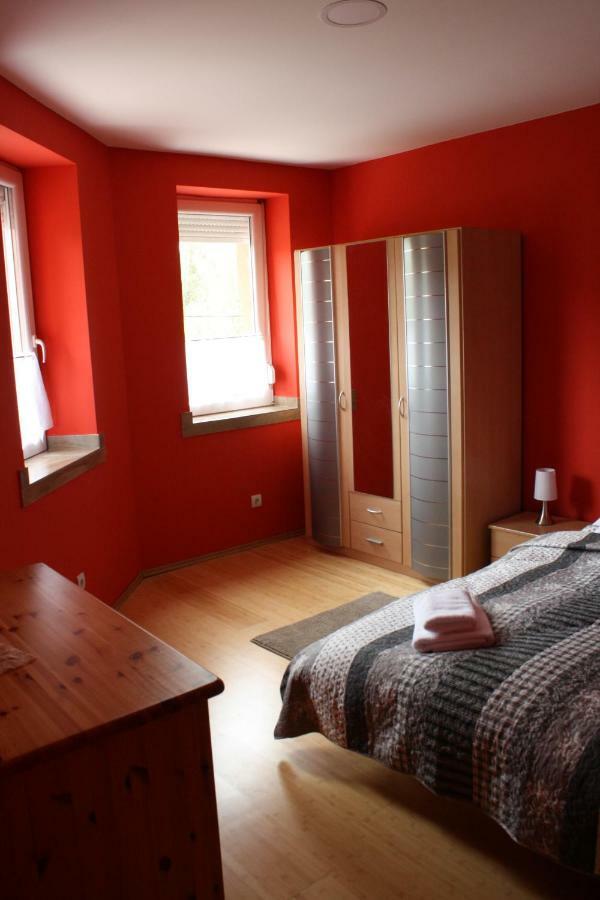 Kedvenc Vendeghaz Hotell Miskolc Exteriör bild