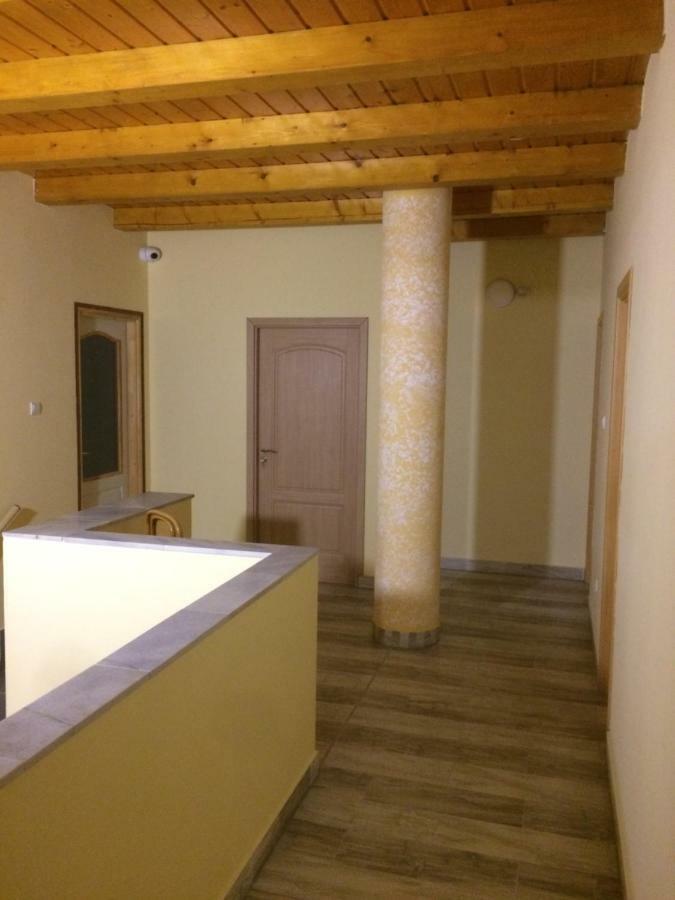 Kedvenc Vendeghaz Hotell Miskolc Exteriör bild