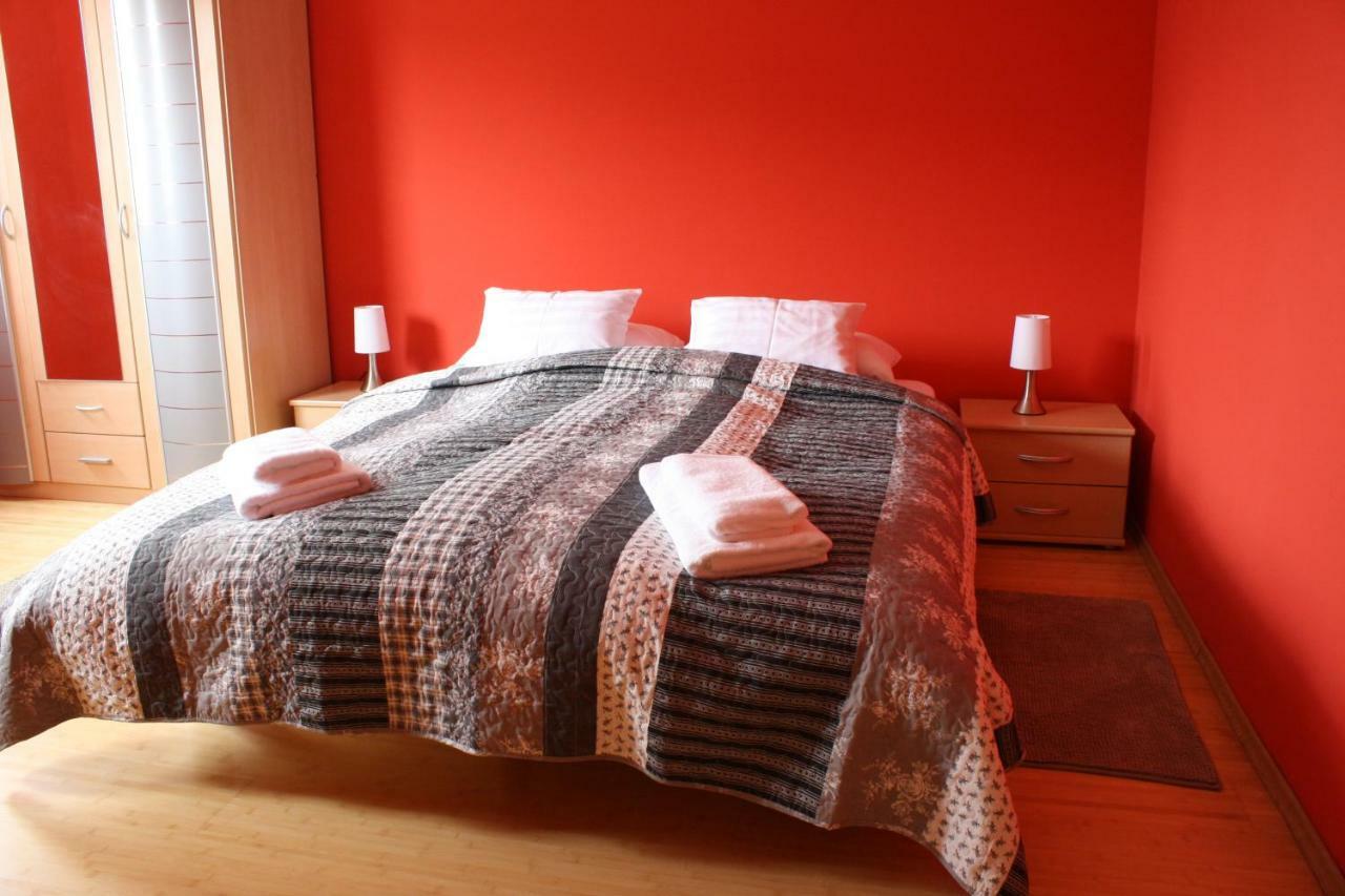 Kedvenc Vendeghaz Hotell Miskolc Exteriör bild