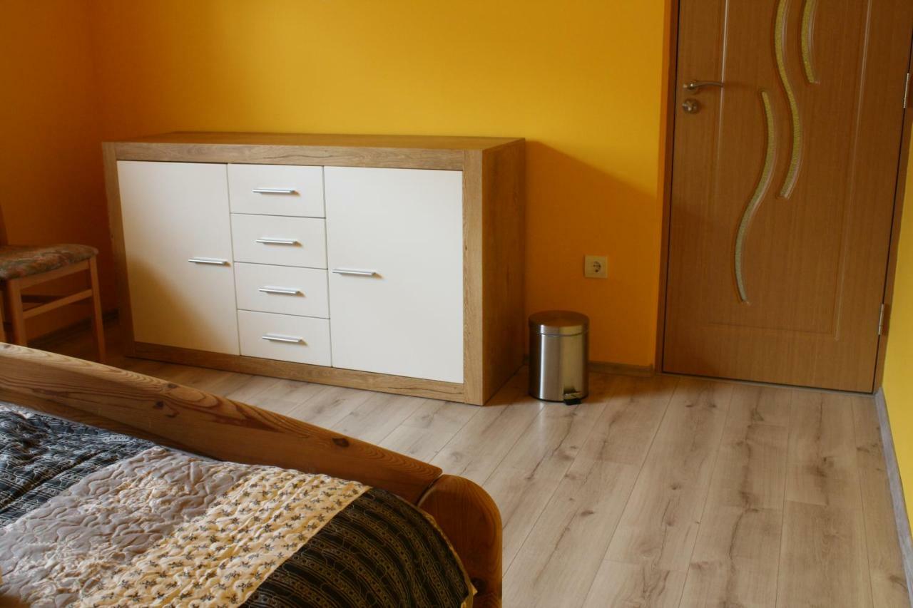 Kedvenc Vendeghaz Hotell Miskolc Exteriör bild