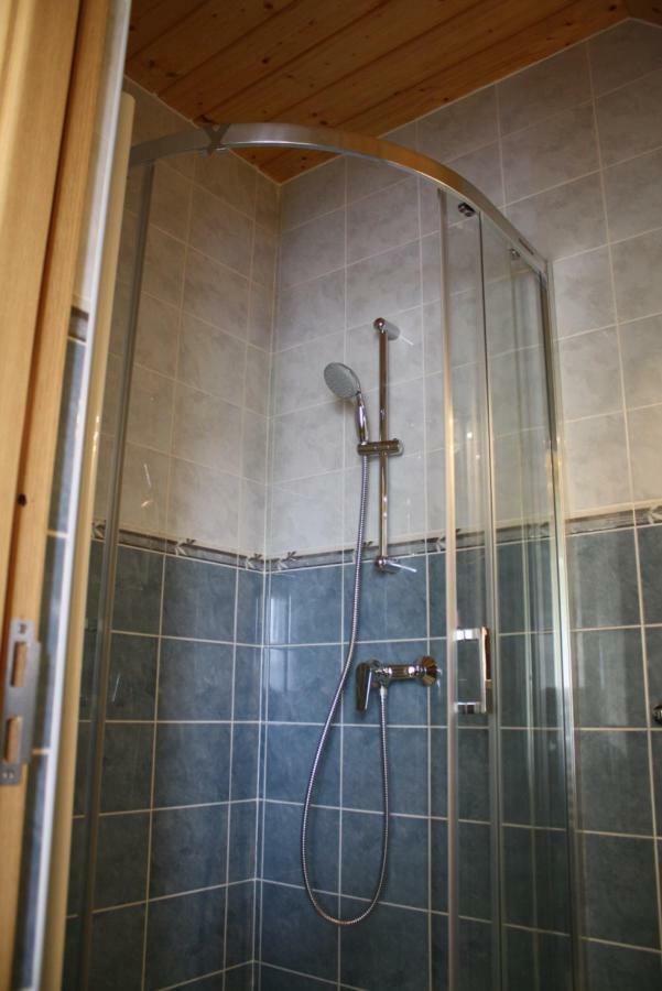 Kedvenc Vendeghaz Hotell Miskolc Exteriör bild