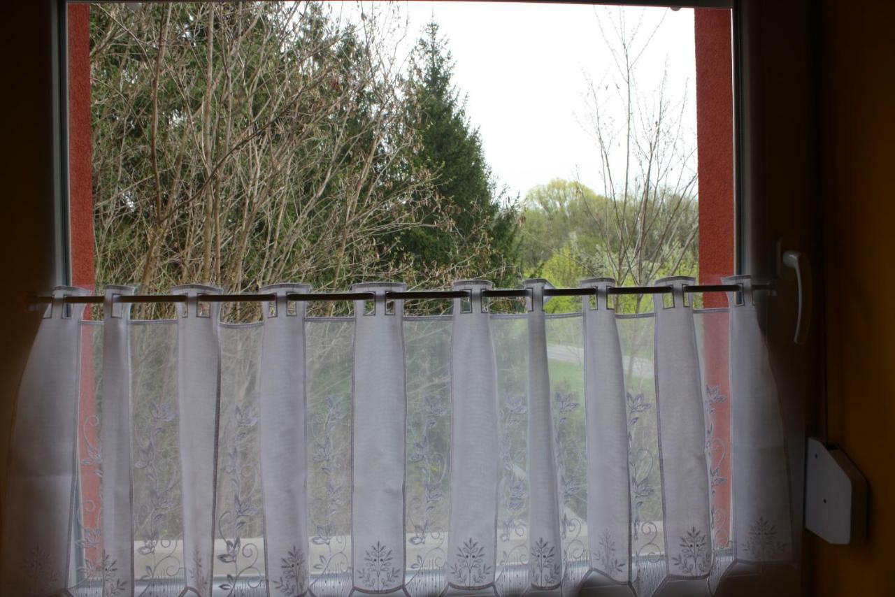 Kedvenc Vendeghaz Hotell Miskolc Exteriör bild